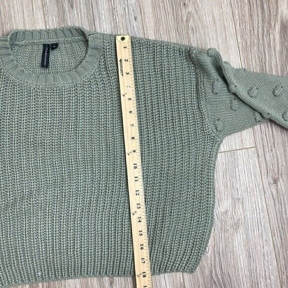 Moon & Madison cropped green sweater  with ballon sleeves size medium - Picture 7 of 7